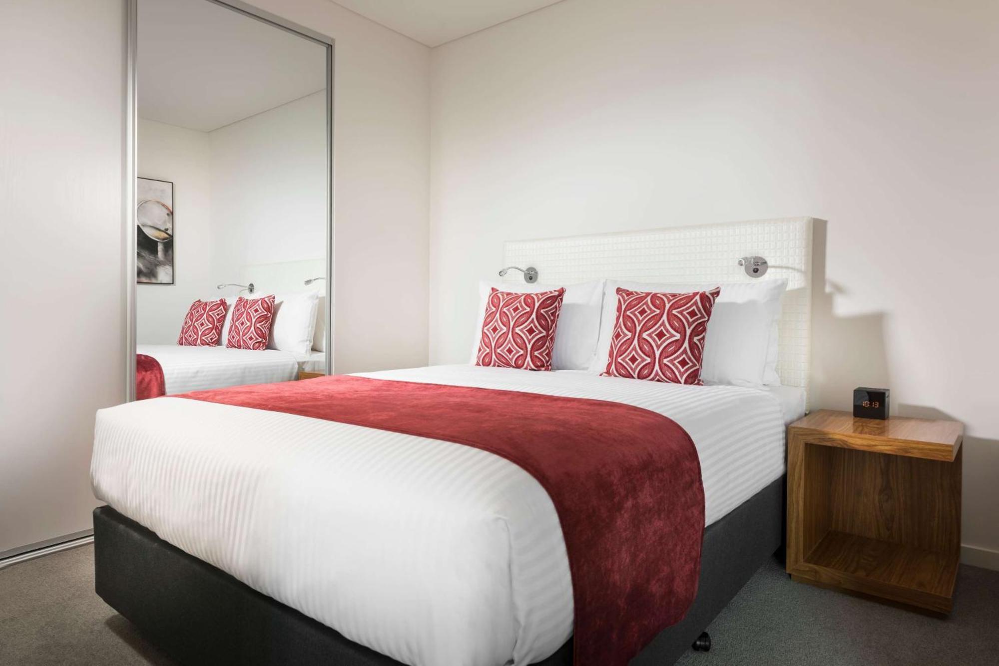 Ramada By Wyndham Vetroblu Scarborough Beach Perth Eksteriør billede