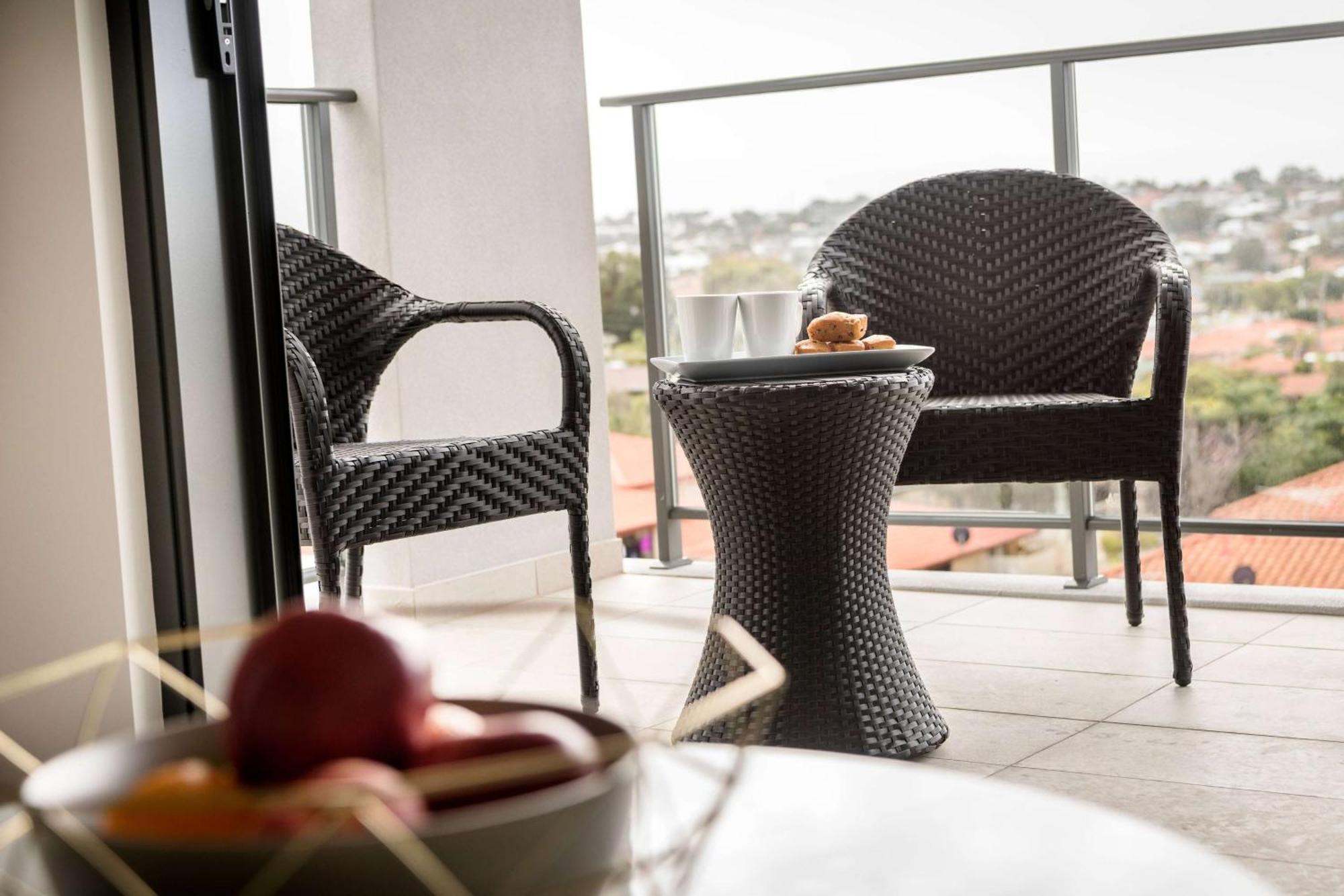 Ramada By Wyndham Vetroblu Scarborough Beach Perth Eksteriør billede